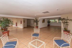 Image 15 - 840158