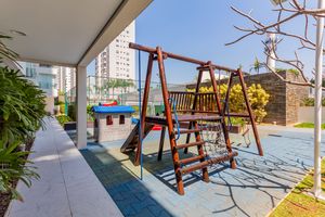 Image 37 - 917599