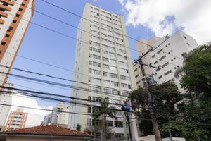 Image 37 - 879123