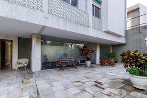 Image 21 - 881776