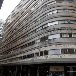 Image 21 - 939588