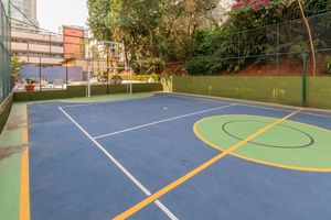 Image 35 - 896460