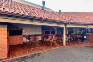 Image 37 - 204668