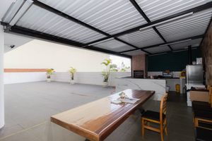 Image 37 - 879179