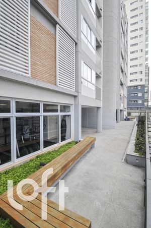 Image 44 - 925359