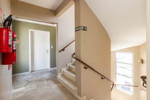 Image 34 - 916574