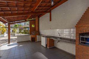 Image 43 - 898636