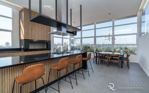 Image 31 - 855819