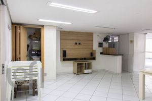 Image 22 - 45207