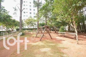 Image 18 - 892243