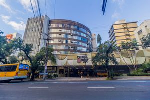 Image 4 - 882761