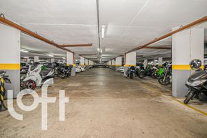 Image 63 - 749718