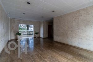 Image 13 - 867936