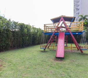 Image 9 - 930662