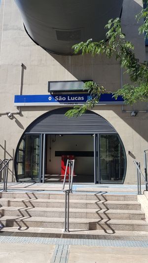 Image 69 - 885625