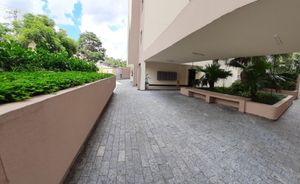 Image 65 - 885625