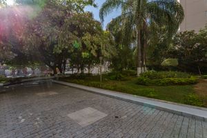 Image 58 - 718073