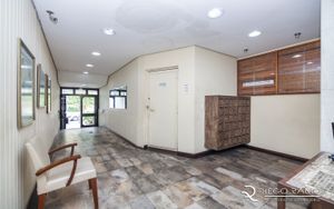 Image 10 - 189235