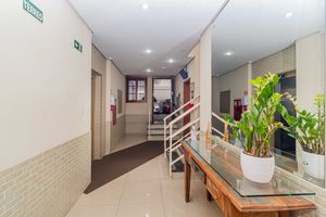 Image 35 - 928377