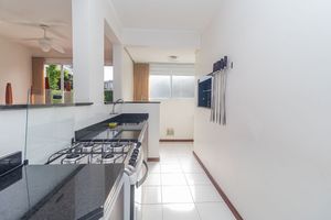 Image 44 - 928377