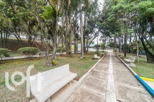 Image 21 - 46322