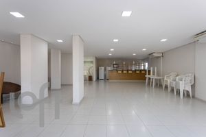 Image 15 - 46372
