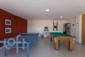 Image 11 - 46372