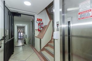 Image 36 - 894516