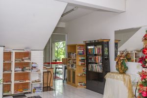 Image 44 - 327537