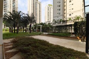 Image 24 - 822066