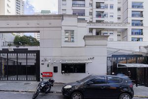 Image 26 - 924517