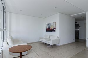 Image 32 - 924517