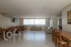 Image 16 - 46711
