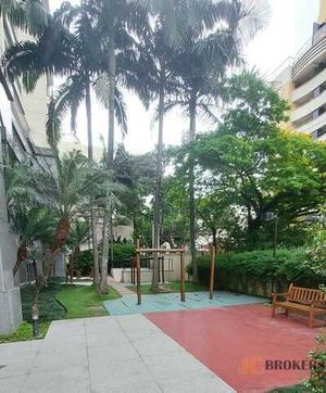 Image 17 - 46712