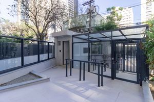 Image 36 - 886675