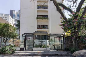 Image 53 - 899743