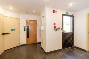 Image 66 - 899743