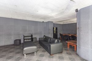Image 83 - 868562