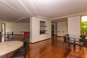 Image 98 - 868562