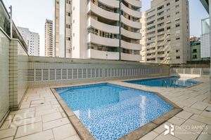 Image 11 - 46923