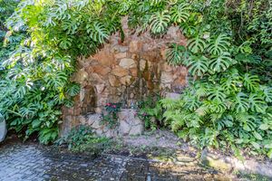 Image 16 - 822053