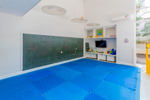 Image 86 - 898496