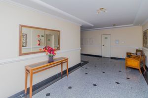 Image 9 - 472