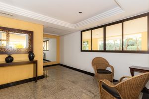 Image 77 - 879320