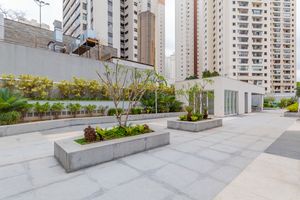 Image 12 - 47581