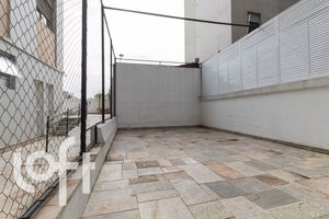 Image 13 - 47749