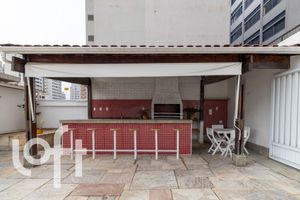 Image 17 - 47749