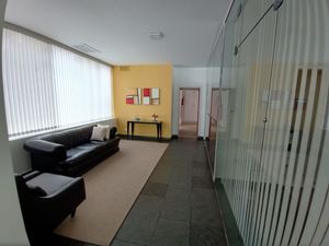 Image 21 - 47749