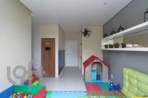 Image 66 - 924077