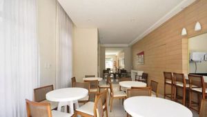 Image 69 - 924077